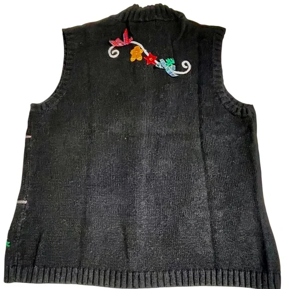 Black Vintage Christmas Sweater Vest Featuring Santa And A Clothesline Size M - Picture 6 of 6